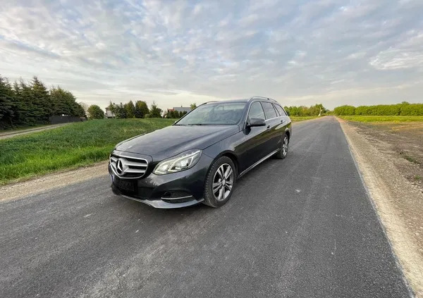 mercedes benz łęczna Mercedes-Benz Klasa E cena 59000 przebieg: 212000, rok produkcji 2014 z Łęczna